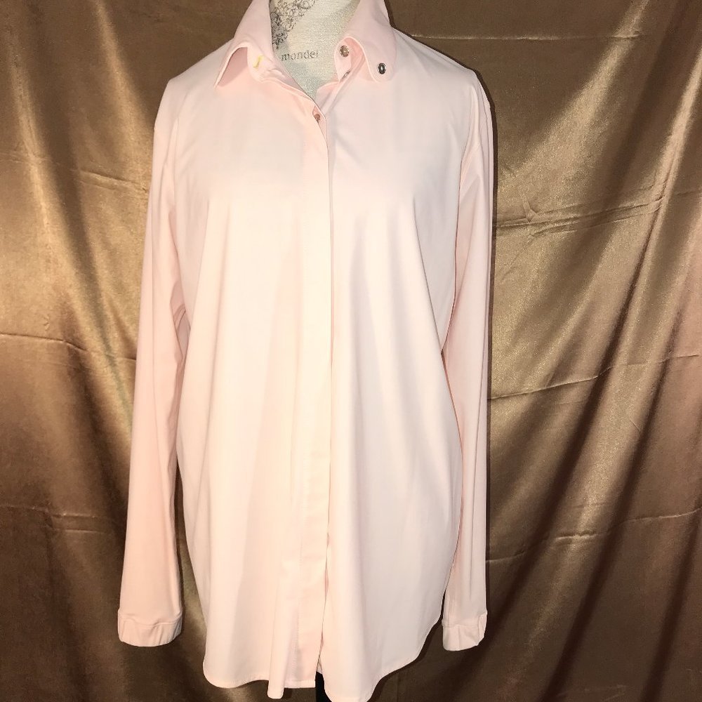 Lululemon tailored athletic blouse in seashell pink. Sz L